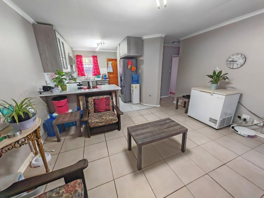 2 Bedroom Property for Sale in Langenhovenpark Free State